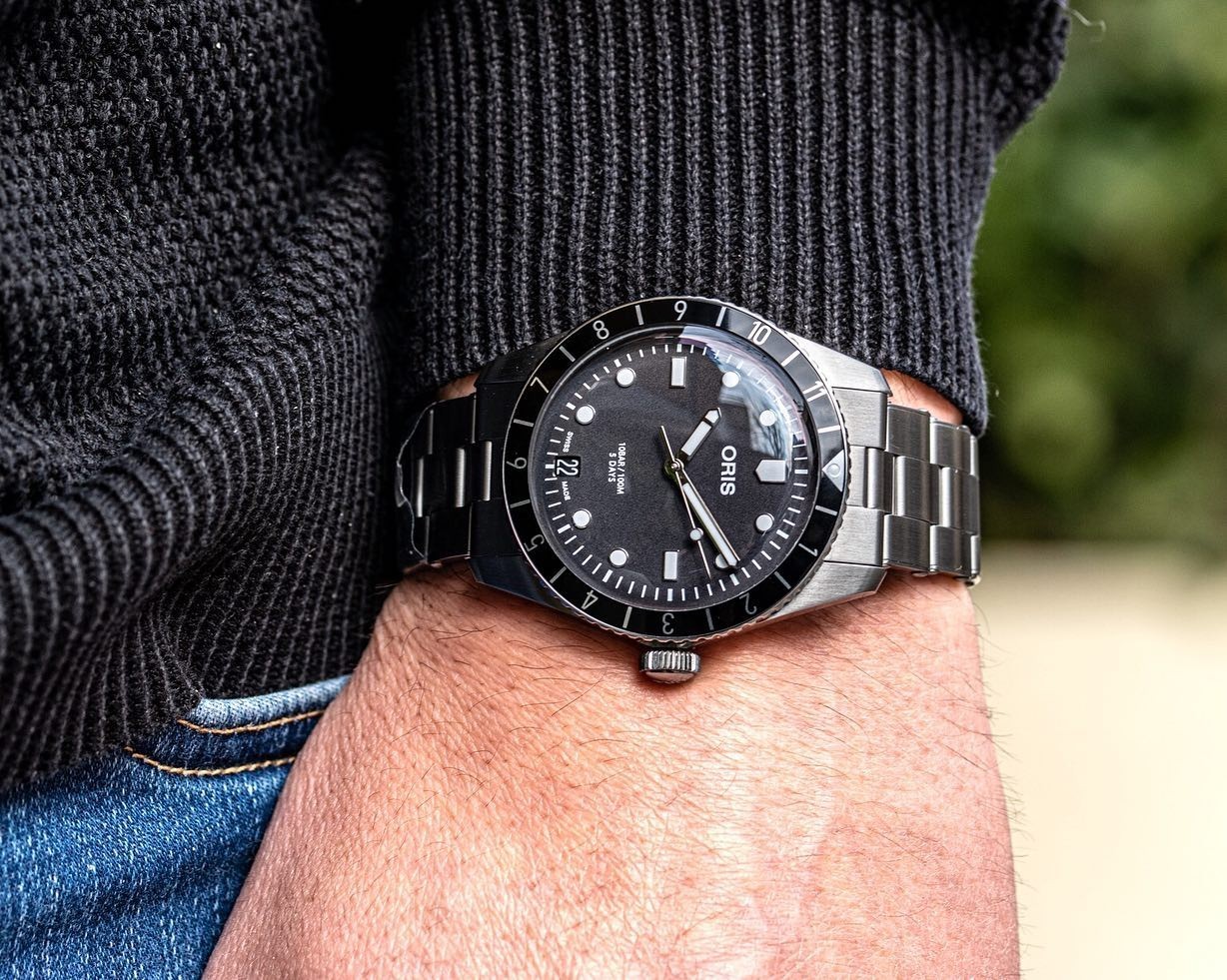 Oris Divers Sixty Five 12H Calibre 400 Black